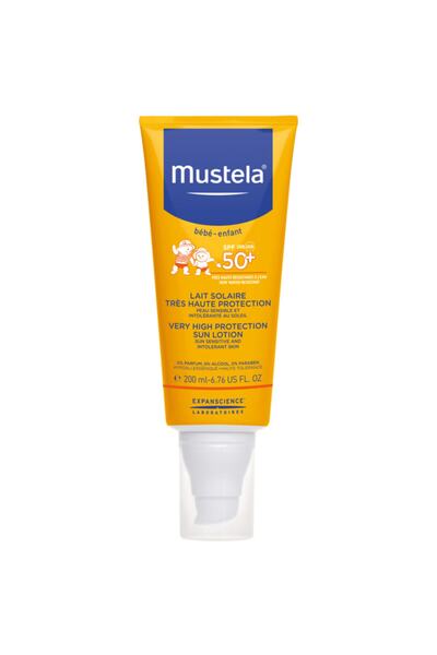 لوسیون محافظتی بسیار بالا Spf 50+ همراه لوسیون ضد آفتاب کودک برند Mustela 