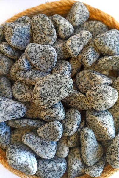 سنگ آکواریوم - تراریوم گرانیت 2 کیلوگرم 2-4 سانت تزئینی طبیعی برند HB BOTANIC 