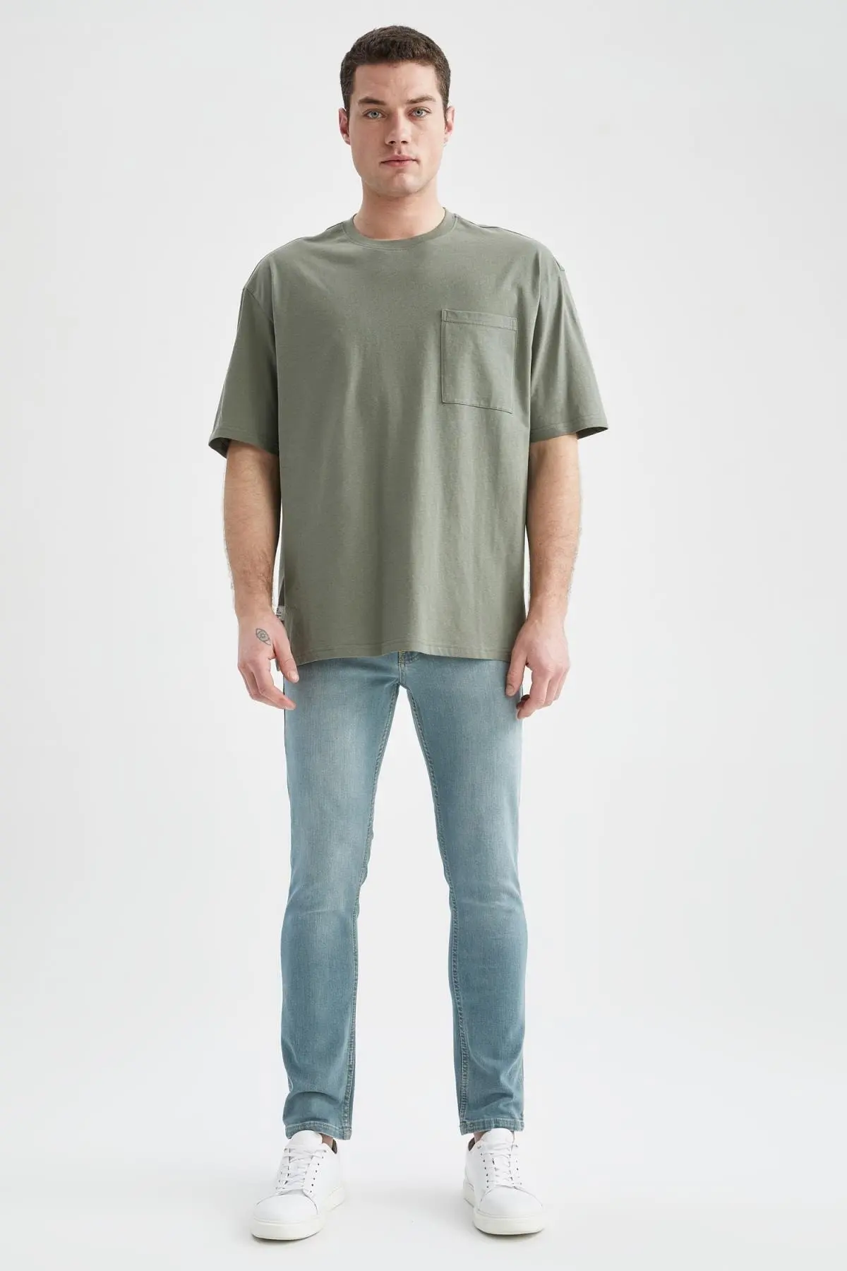 تیشرت اور سایز تک جیب مردانه زیتونی برند Defacto 