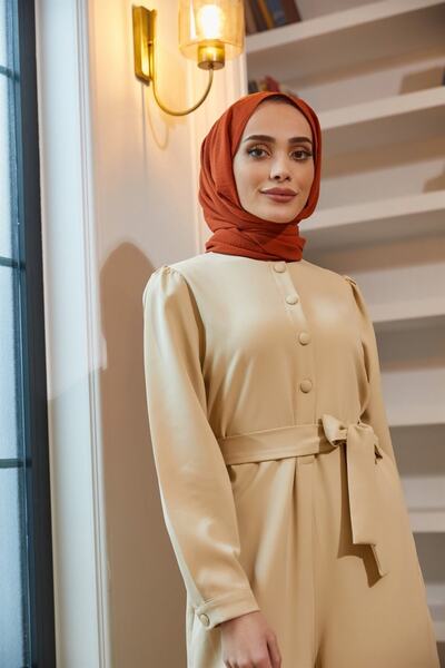 سرهمی زنانه یقه گرد کمربند دار جیب دار بژ