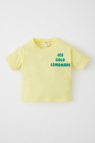 تیشرت کودک پسرانه یقه گرد چاپ دار زرد برند DeFacto 