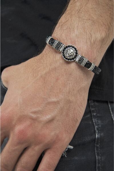 دستبند مردانه چرم اصل طرح شیر سنگ زیرکن نقره ای برند fiore design